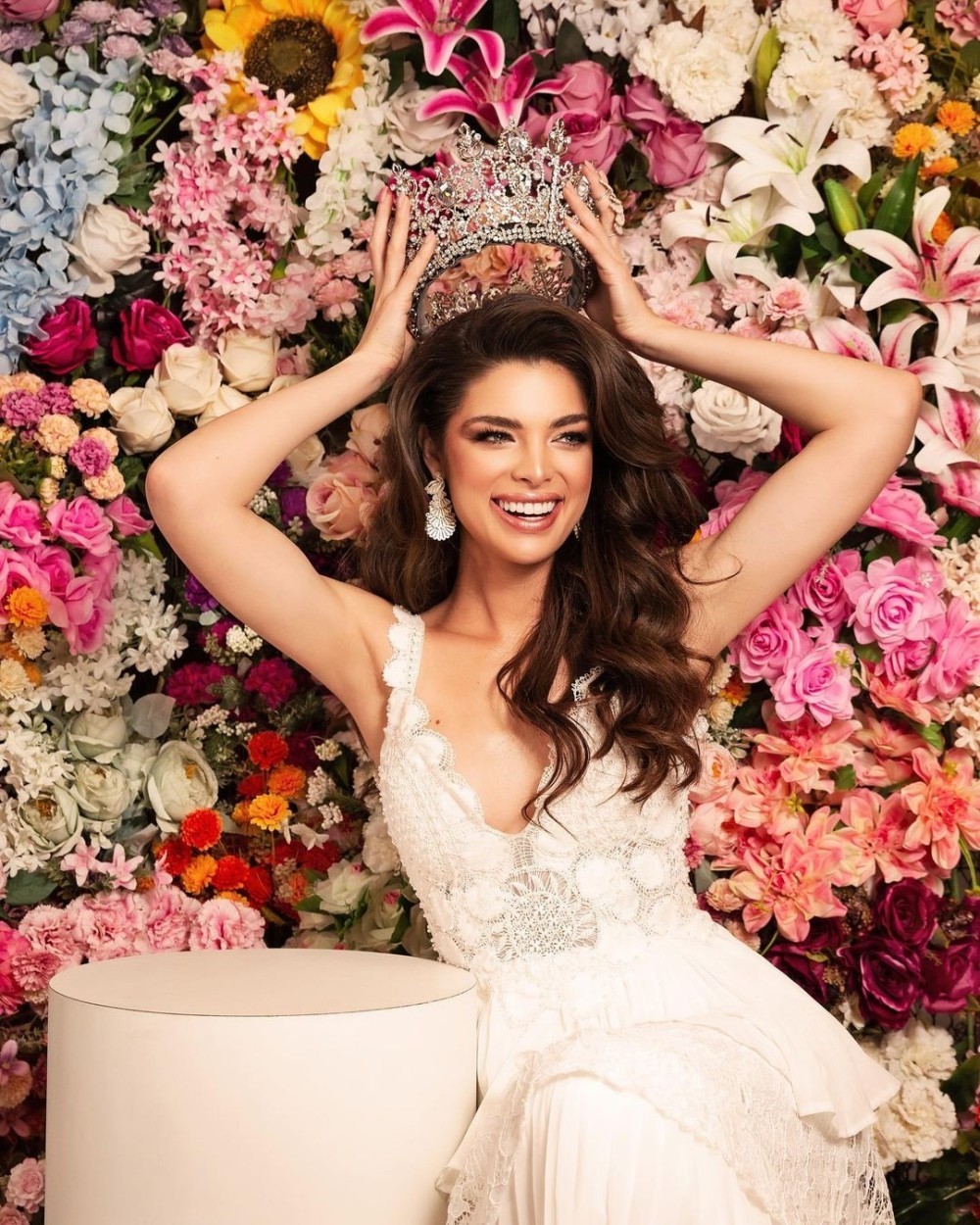 MissNews - Nadia Ferreira es Miss Universo en pleno Día de los Inocentes