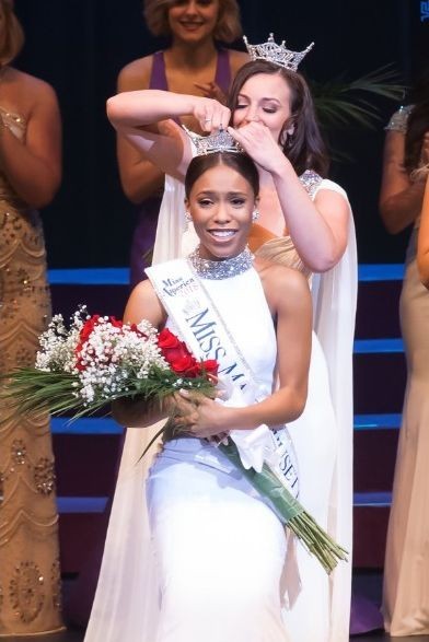 MissNews - Lawrence’s Gabriela Taveras is Crowned Miss Massachusetts 2018